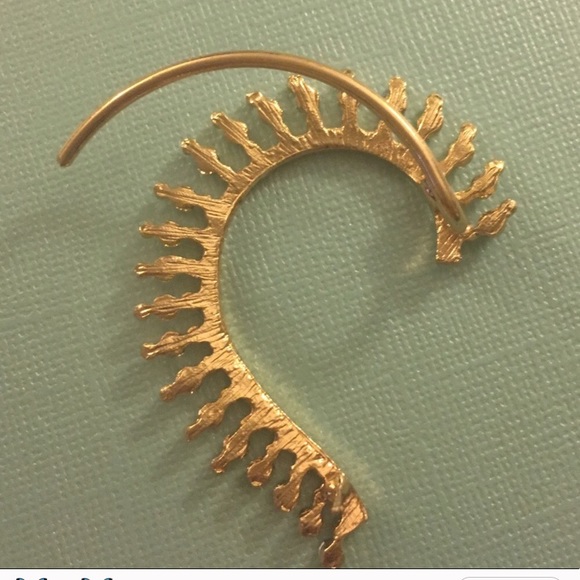 Gold Crystal Large Sparkles Punk Ear Cuff - Picture 3 of 3